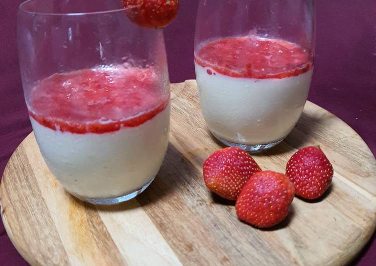 Cara Memasak Panacota strawberry keto yang Gurih!