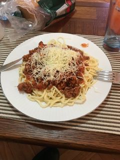 Una foto de Fideos caseros con bolognesa