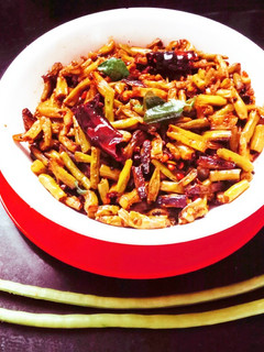 பச்சை காராமணி ரோஸ்ட். செய்முறை முக்கிய புகைப்படம்