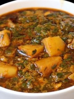 ஆலூ மேத்தி கிரேவி (Aloo methi gravy recipe in tamil) செய்முறை முக்கிய புகைப்படம்