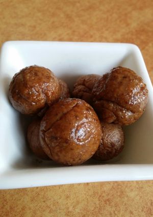 A picture of Toffee sweets.