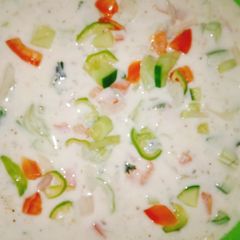 A picture of Vegetable raita.