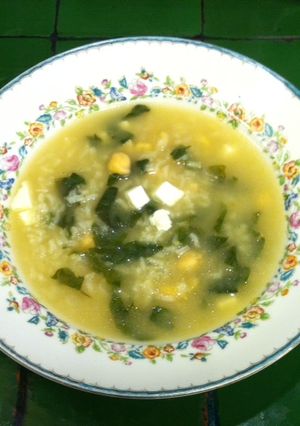 Una foto de Sopa de arroz con acelgas y garbanzos