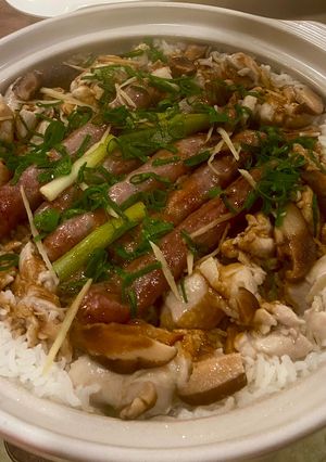 A picture of 【One-Pot】 Hong Kong Style Claypot Rice.