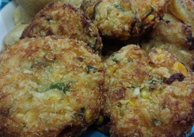 Cara Gampang Menyiapkan Corn Patties aka perkedel jagung yang Enak Banget