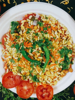 टोमाटो स्लाइस चाट (tomato slice chaat recipe in Hindi) रेसिपी मुख्य फोटो