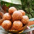 तिल और गुड़ का लड्डू(til gud ka laddu recipe in hindi)