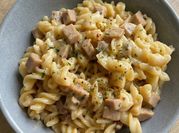 Gambar pasta fusilli kering