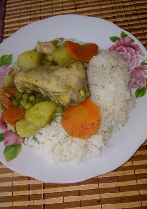 Una foto de Seco de pollo con espinacas