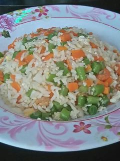 Hình của món Cơm chiên thập cẩm.