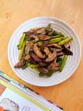 Tumis asparagus dan jamur(sautéed asparagus and mushroom)