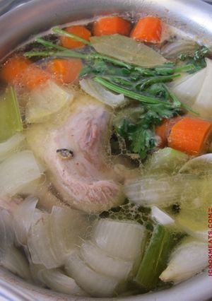 【7/食】雞高湯 的食譜成品照片