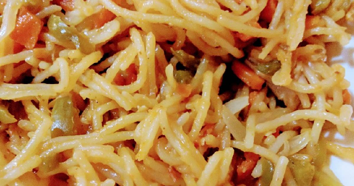 Quick & Easy Chow Mein Noodles Recipe Recipe by Sumreen Farooq Cookpad