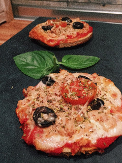 Una foto de Pizza fit de masa de avena
