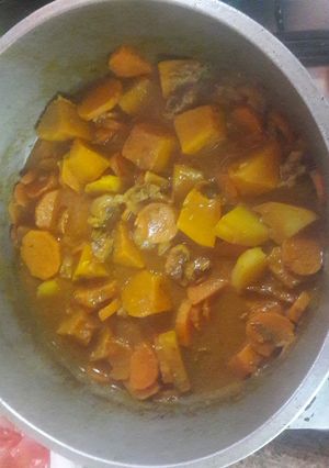 Una foto de Riñón de vaca con verduras al vino tinto