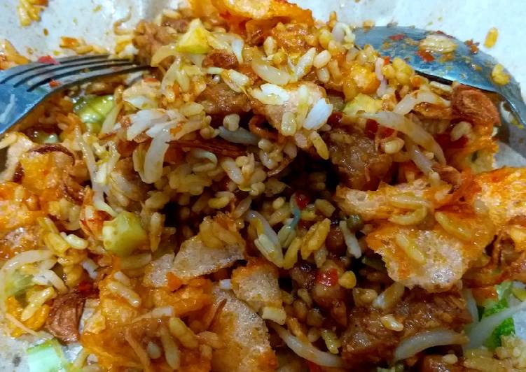 Cara Gampang Menyiapkan Nasi Lengko tanpa Kucai Anti Gagal