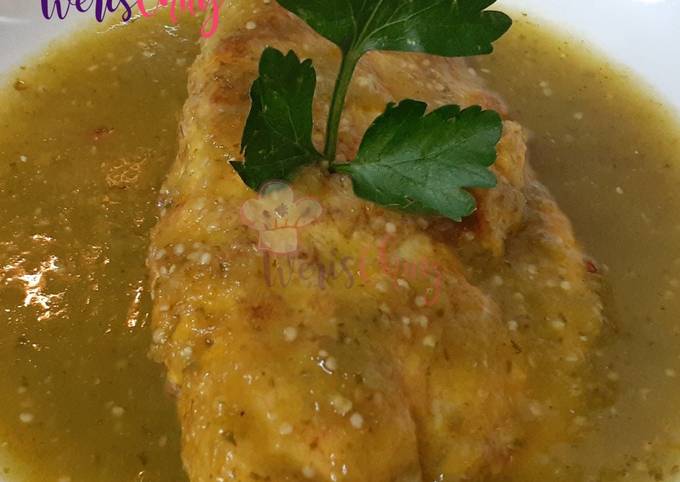 Tortitas de longaniza en salsa verde Receta de Weris Chuy - Cookpad