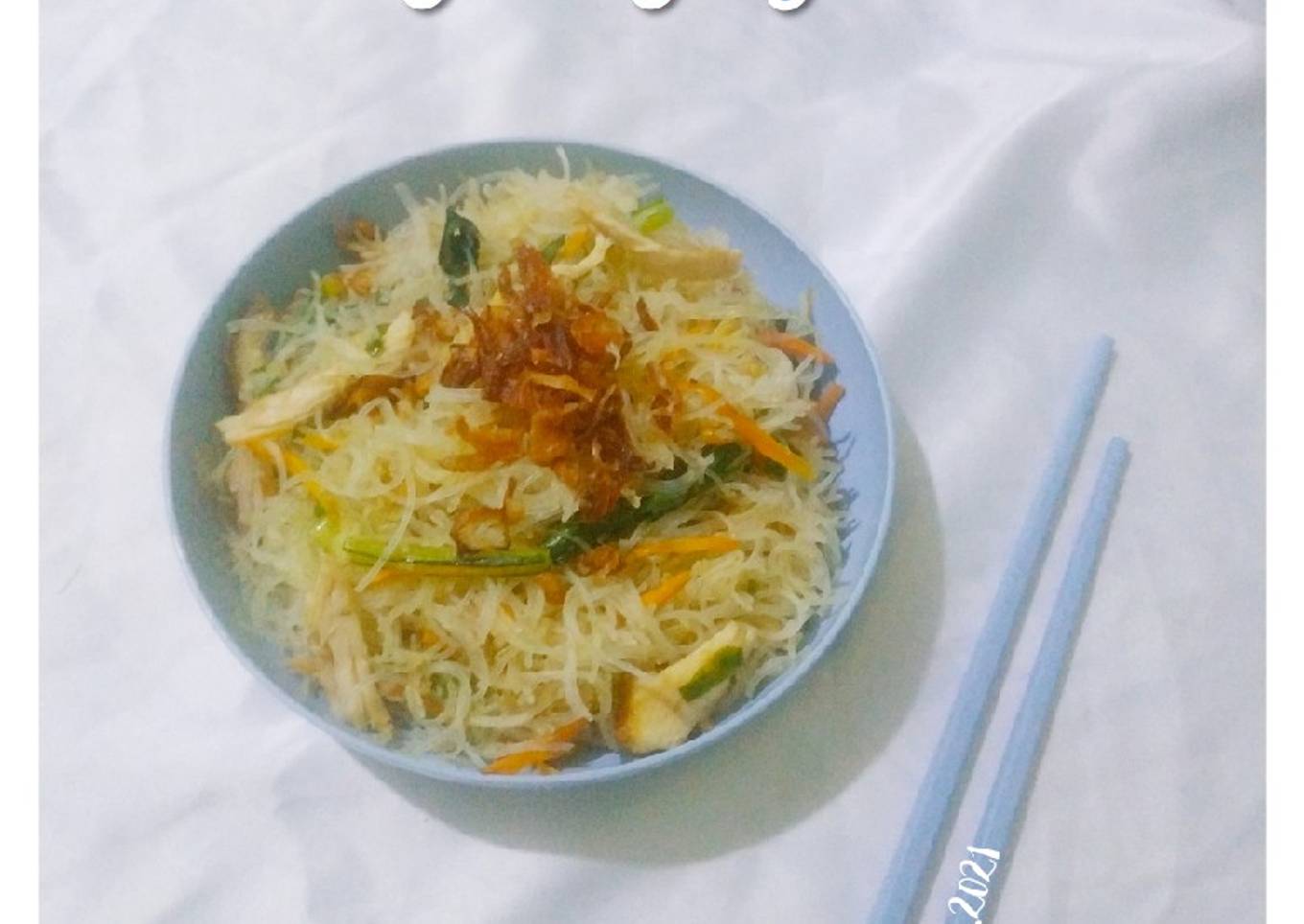 350. Bihun goreng ayam suwir