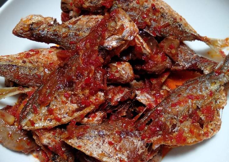 Bagaimana Menyiapkan Balado ikan, Bikin Ngiler