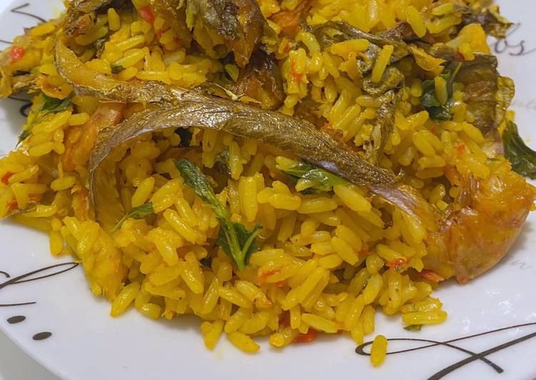 How to Prepare Favorite Palm oil rice