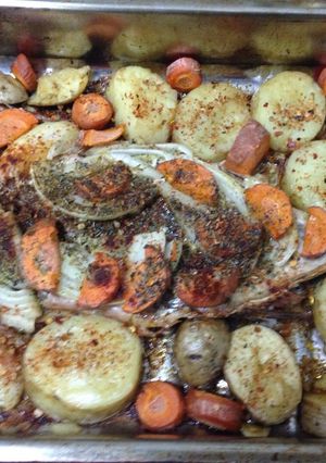 Una foto de Lisa con papas al horno