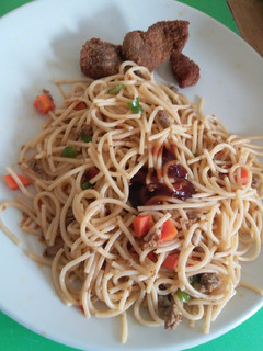 A picture of Vegetable Spaghetti and bbq sauce.