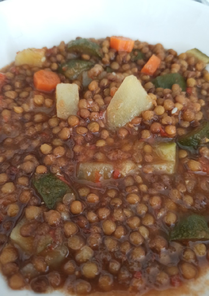 Una foto de Lentejas con verduras