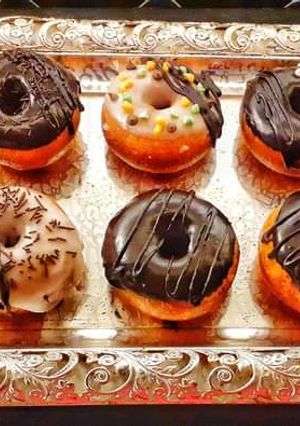 A picture of Chocolate Donuts 🍩🍩🍩.