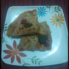 A picture of Rajma Pizza Paratha.