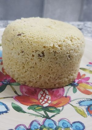 Una foto de Pancito con harina de almendras y avena en microondas