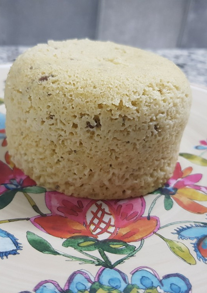 Una foto de Pancito con harina de almendras y avena en microondas