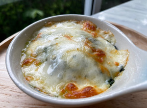 รูปของ ผักโขมอบชีสKeto 🌿🧀 สูตรง่ายๆ