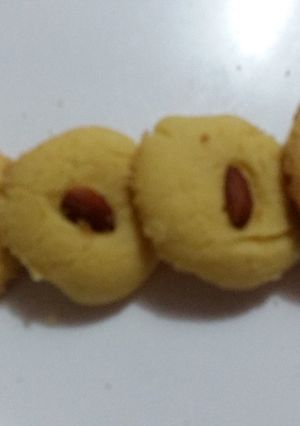 A picture of Nan khatai.