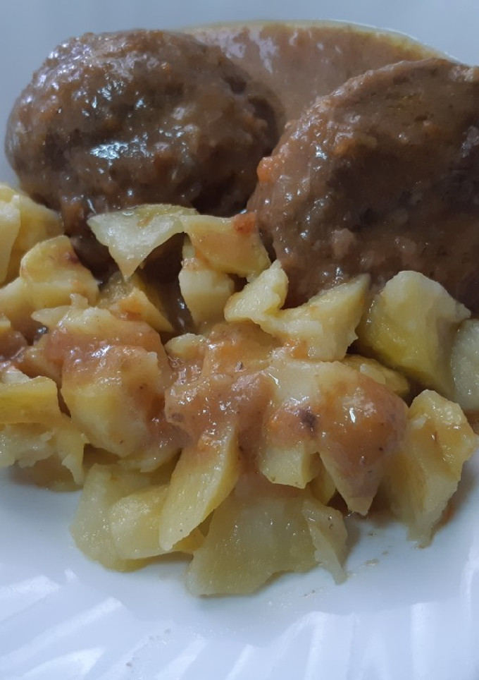 Una foto de Carrilleras de cerdo con patatas