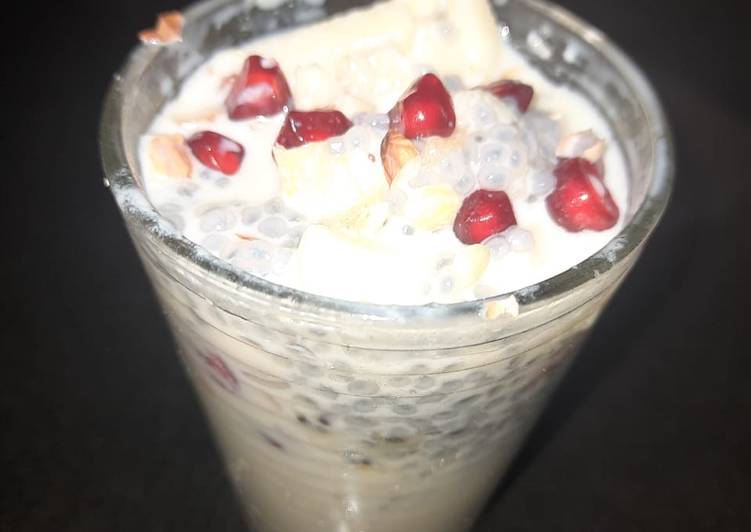 Recipe of Favorite Yummy fruit custard 😋😋😋