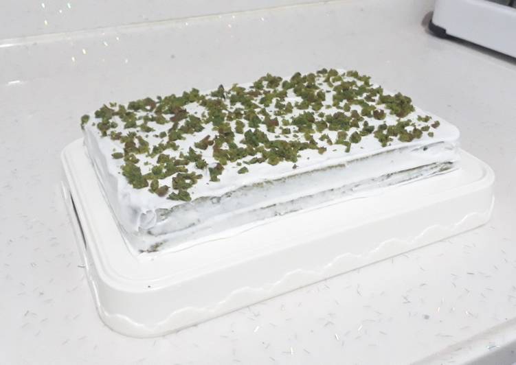 Simple Way to Make Homemade Spinach Cake