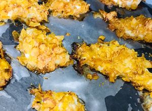 Cornflakes-es, joghurtos csirkemell sütőben sütve recept fotója