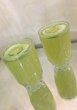 A picture of Cucumber lemonade.