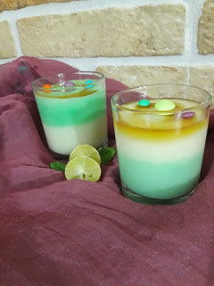 عکسی از دستور پودینگ لیمویی🍋(با نشاسته ذرت)