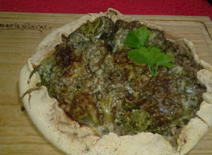 Una foto de Tarta o Galette de Brócolis y Pimiento Verde.💯