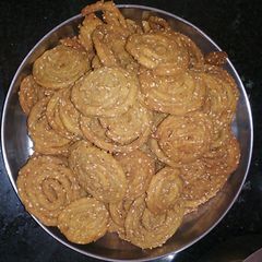 A picture of Chakoli.