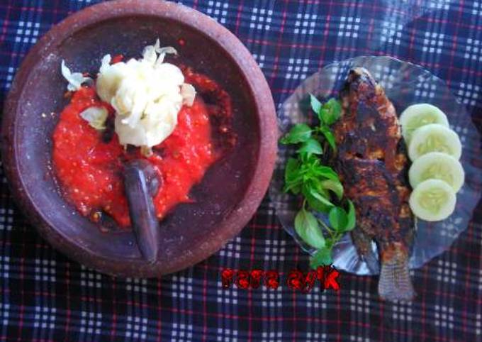 Ikan bakar sambal kukus sakkareppan(sesimple simplenya)