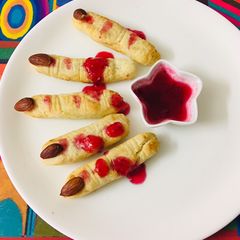 A picture of Witches Fingers.