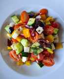 Ensalada griega, o casi