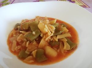 Foto di Pasta Mista con Taccole e Patate