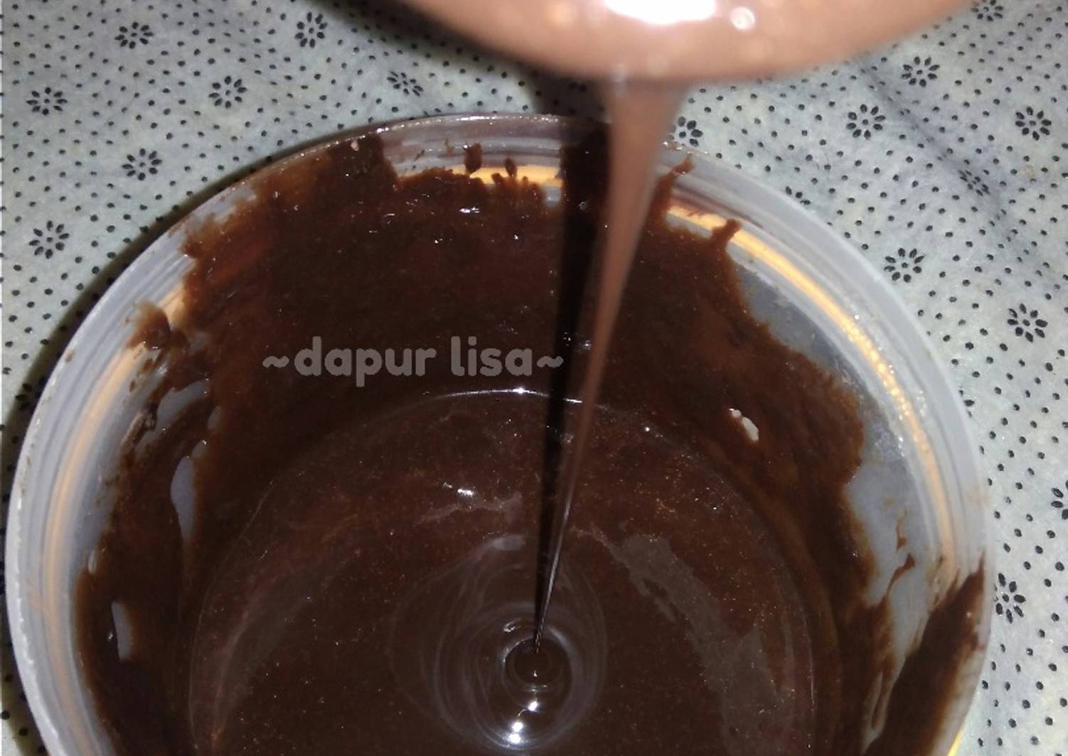 Resep Glaze coklat LumeR ala dapuR Lisa oleh ~dapur lisa~ - Cookpad