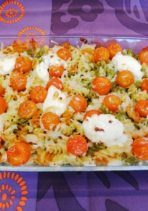 Foto principal de Pasta rizo al horno con salsa pesto