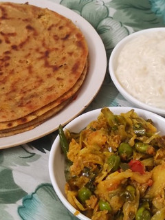 A picture of Chana Dal Paratha.
