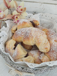 Foto di Cornetti sfogliati con lievito madre (Ricetta Bimby)