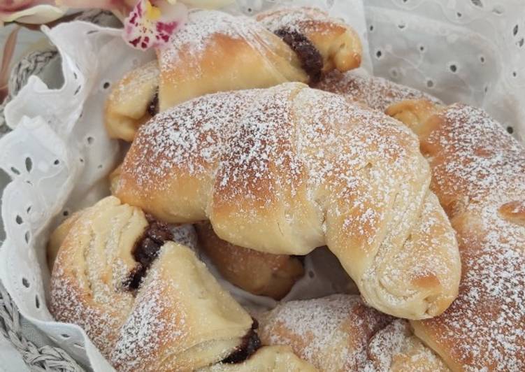 Recipe: Delicious Cornetti sfogliati con lievito madre (Ricetta Bimby)